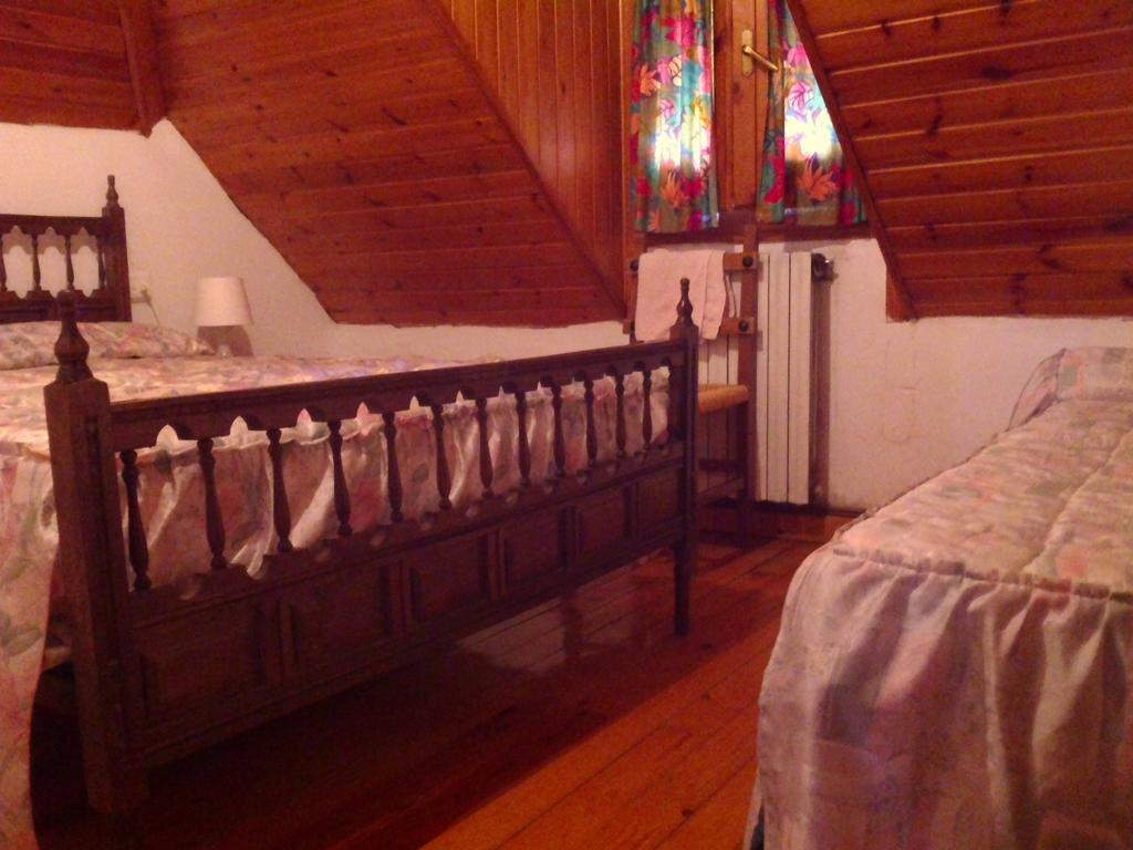 Pension Pallaruelo Saravillo Chambre photo