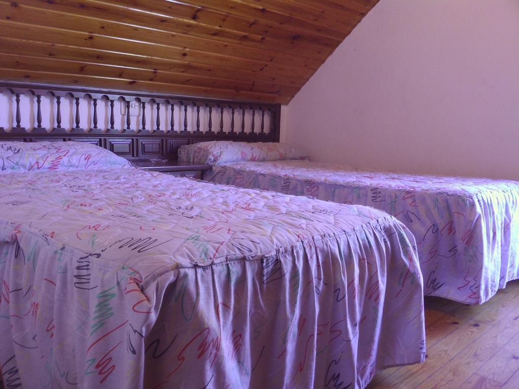 Pension Pallaruelo Saravillo Chambre photo